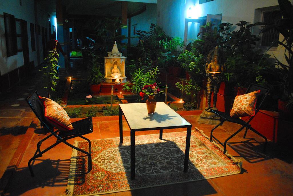 Hotel Harmony Khajuraho Luaran gambar